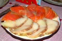 Вкусные рецепты: Рыба на Кленовой дощечке с Шалфеем и Креветками ! ! !, Салат «KOPENHAGEN», Печенье " Миндальное Сердце "
